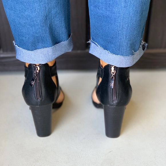 Laser Cut Peep Toe Chunky Heel Bootie - Picture 4 of 7